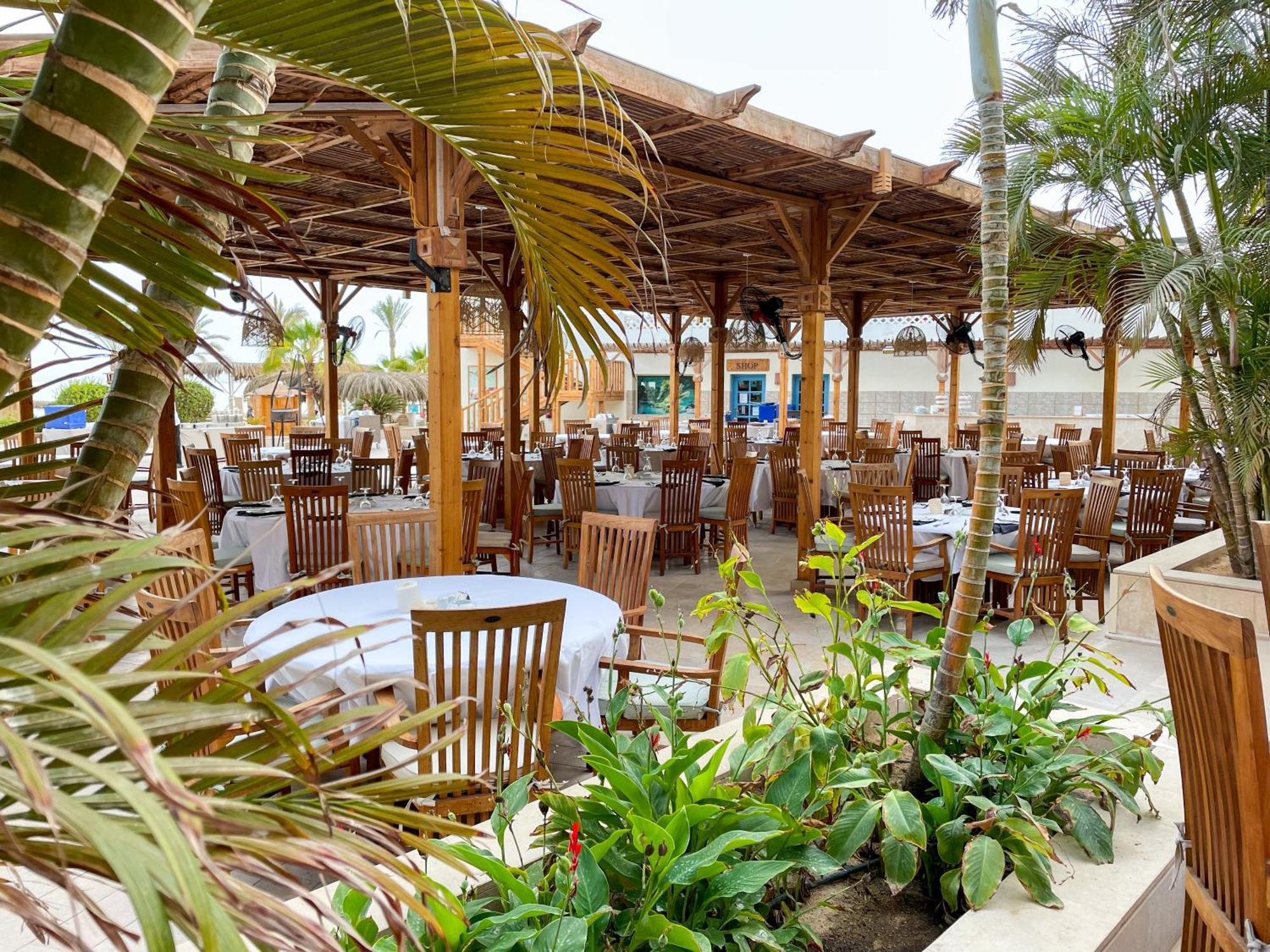 The Breakers Diving And Surfing Lodge Soma Bay Hurghada Eksteriør billede