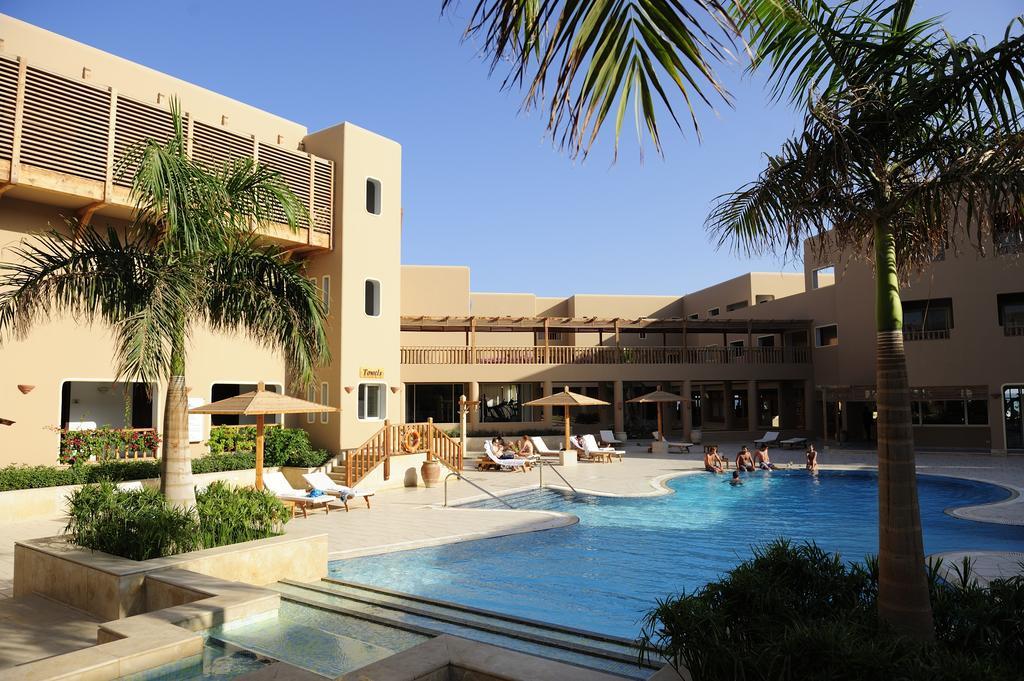The Breakers Diving And Surfing Lodge Soma Bay Hurghada Eksteriør billede